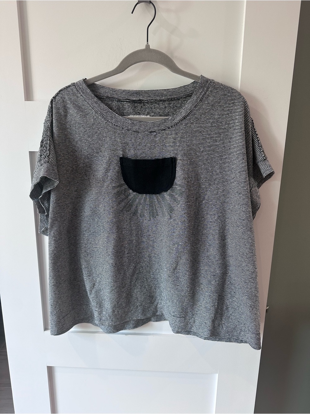 b & a oversized cropped Boxy Black White Striped T Shirt 2XL Read
